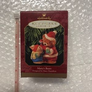 Hallmark Keepsake 1999 Mary's Bears, used